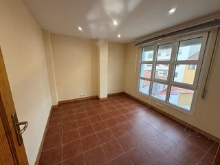 Local comercial en venta en El Parque - Zapatón en Torrelavega
