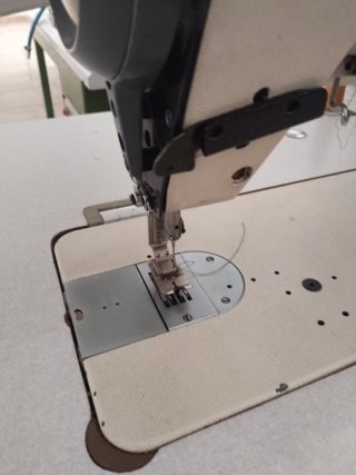 Máquina de coser Zig Zag ROCMI