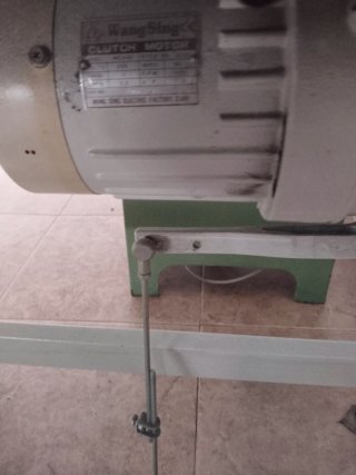 Máquina de coser Zig Zag ROCMI
