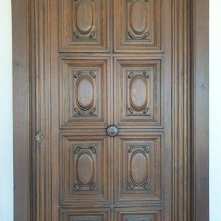 Gran Puerta de Entrada Madera 16 Cuarterones