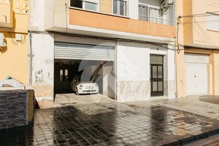 Local comercial en venta en Natzaret en Valencia