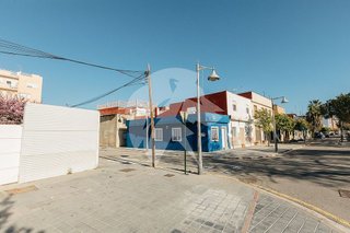 Local comercial en venta en Natzaret en Valencia