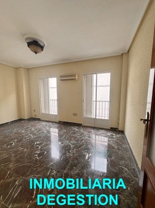 Piso en venta en Centro Ciudad en Linares