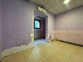 Local comercial en venta en Eixample Sud – Migdia en Girona