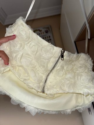 Top blanco con flores