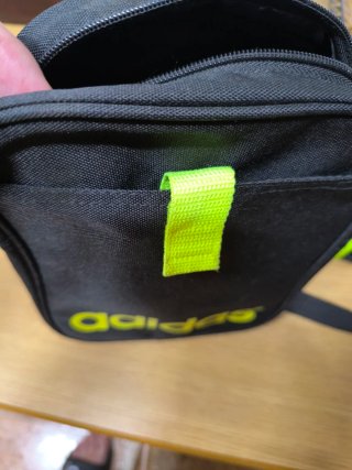 Bandolera Adidas Negra y Verde