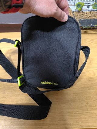 Bandolera Adidas Negra y Verde