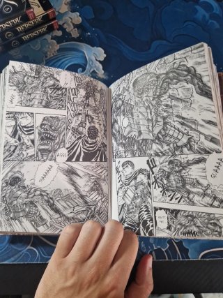 Berserk tomos 1-7, ed. MangaLine y Glénat