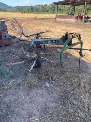 Rastrillo Hilerador John Deere