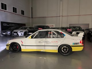 BMW Serie 3 1996. MOTOR 330i e46