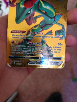 Carta Pokémon Rayquaza VMAX 780 PS
