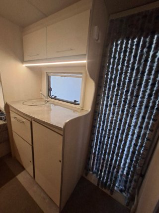CARAVANA ACROSS -750 KG