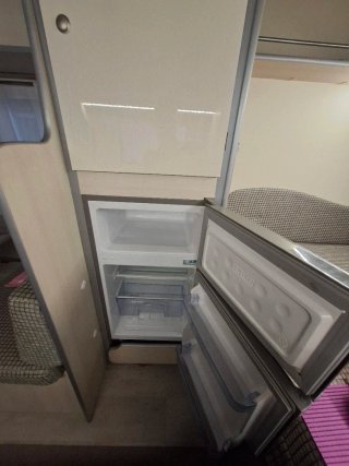 CARAVANA ACROSS -750 KG