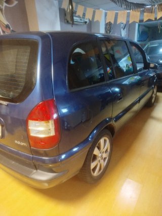 Opel Zafira Life 2005