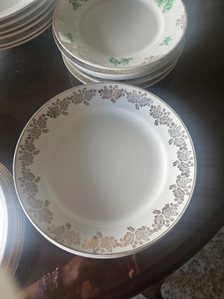 Vajilla  porcelana antigua 26 PIEZAS RoYal Vigo