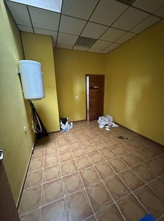 Nave industrial en venta en Hoya del Molino en Lucena