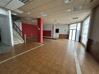 Nave industrial en venta en Hoya del Molino en Lucena