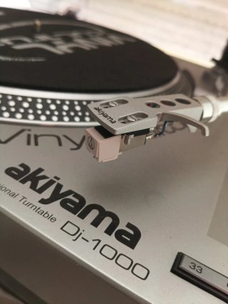 Tocadiscos Akiyama DJ-1000 Profesional