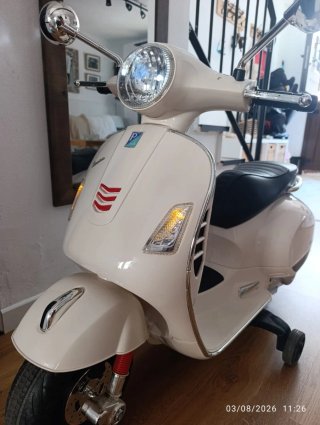 Vespa Eléctrica Infantil