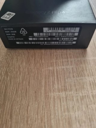 Móvil Samsung Galaxy Z Flip 4