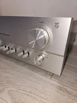 Amplificador Philips 384 Plata
