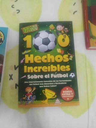 Tres libros juveniles en buen estado