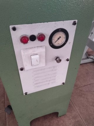 Máquina de planchar industrial
