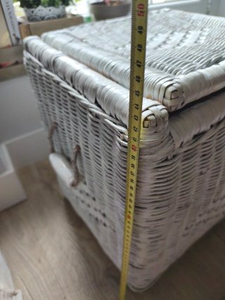 Cesta mimbre blanca con tapa
