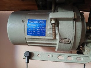 Máquina de coser JUKI DDL-5550