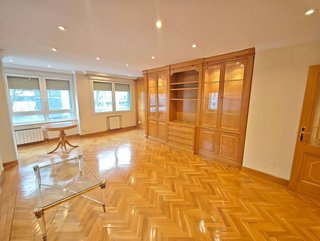 Piso en venta en Numancia - San Fernando en Santander