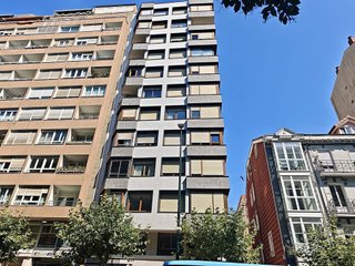 Piso en venta en Numancia - San Fernando en Santander