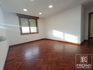 Oficina en alquiler en Centro - Ayuntamiento en Santander