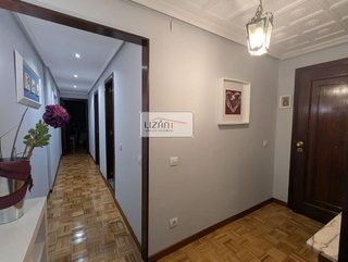 Piso en alquiler en Centro en Gijón
