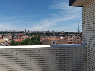 Ático en alquiler en Puerta del Ángel en Madrid