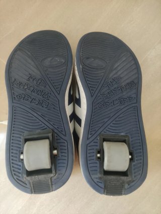 Zapatillas con ruedas Talla 35