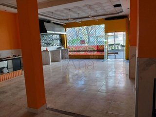 Local comercial en venta en San Pedro de Deusto-La Ribera en Bilbao