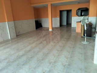 Local comercial en venta en San Pedro de Deusto-La Ribera en Bilbao