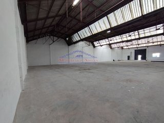 Nave industrial en venta en Renfe - Bulevar 1º y 2º Fase en Jaén