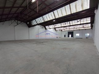 Nave industrial en venta en Renfe - Bulevar 1º y 2º Fase en Jaén