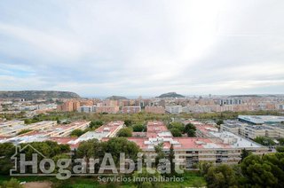 Piso en venta en Juan XXIII en Alicante