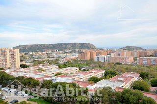 Piso en venta en Juan XXIII en Alicante