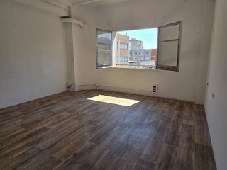 Nave industrial en alquiler en Centre en Hospitalet de Llobregat, L´