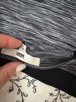 Sujetador deportivo Vans gris y negro