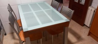 Mesa de cocina y 4 sillas