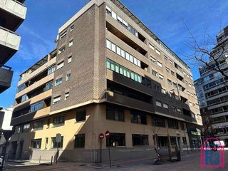 Piso en alquiler en Centro Ciudad en León