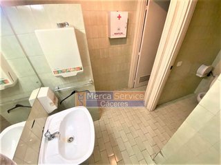 Local comercial en alquiler en Centro en Cáceres