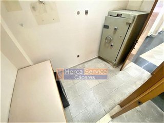 Local comercial en alquiler en Centro en Cáceres