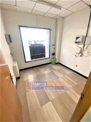 Local comercial en alquiler en Centro en Cáceres