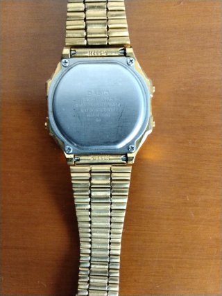 Reloj Casio Dorado