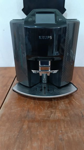 Cafetera Krups Batista New Age EA9078 - W36S1386
